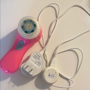 Clarisonic Mia in Hot Pink